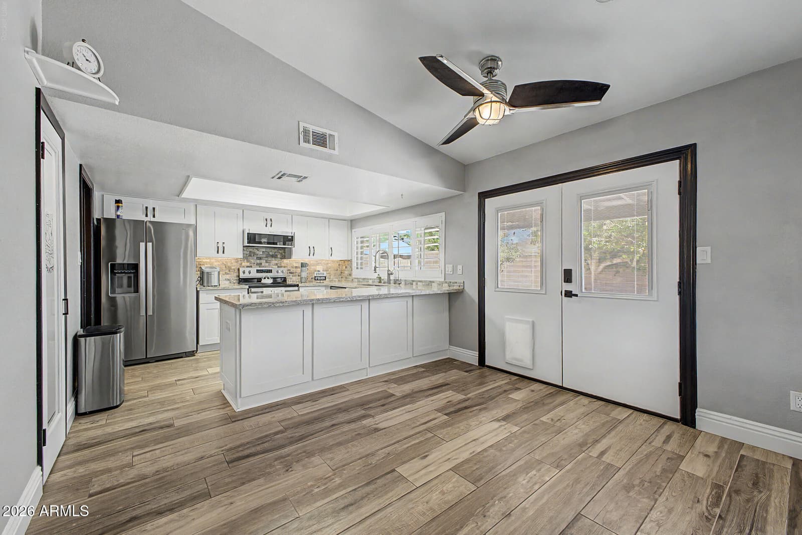 635 W LOS LAGOS VISTA Avenue, Mesa, AZ 85210 — photo 28 of 51