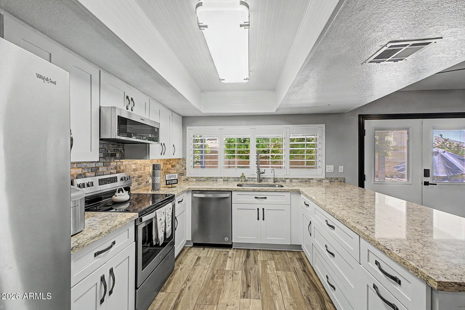 635 W LOS LAGOS VISTA Avenue, Mesa, AZ 85210 — photo 30 of 51