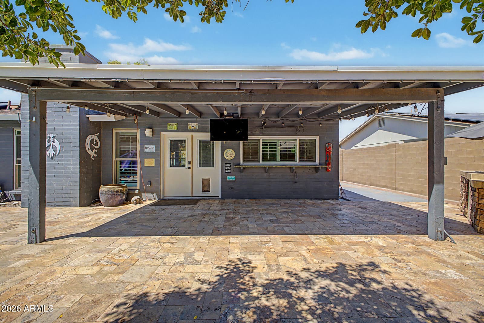 635 W LOS LAGOS VISTA Avenue, Mesa, AZ 85210 — photo 10 of 51