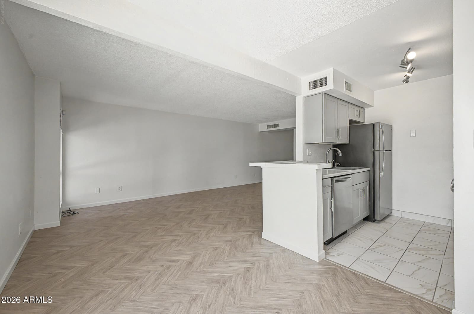 1701 W TUCKEY Lane 236, Phoenix, AZ 85015 — photo 15 of 31