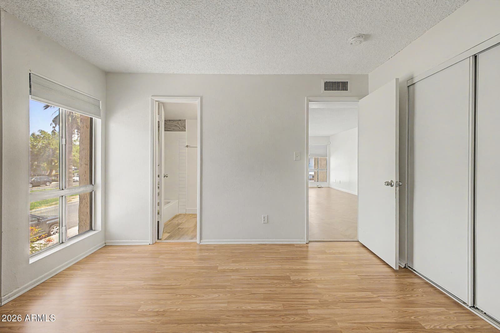 1701 W TUCKEY Lane 236, Phoenix, AZ 85015 — photo 18 of 31