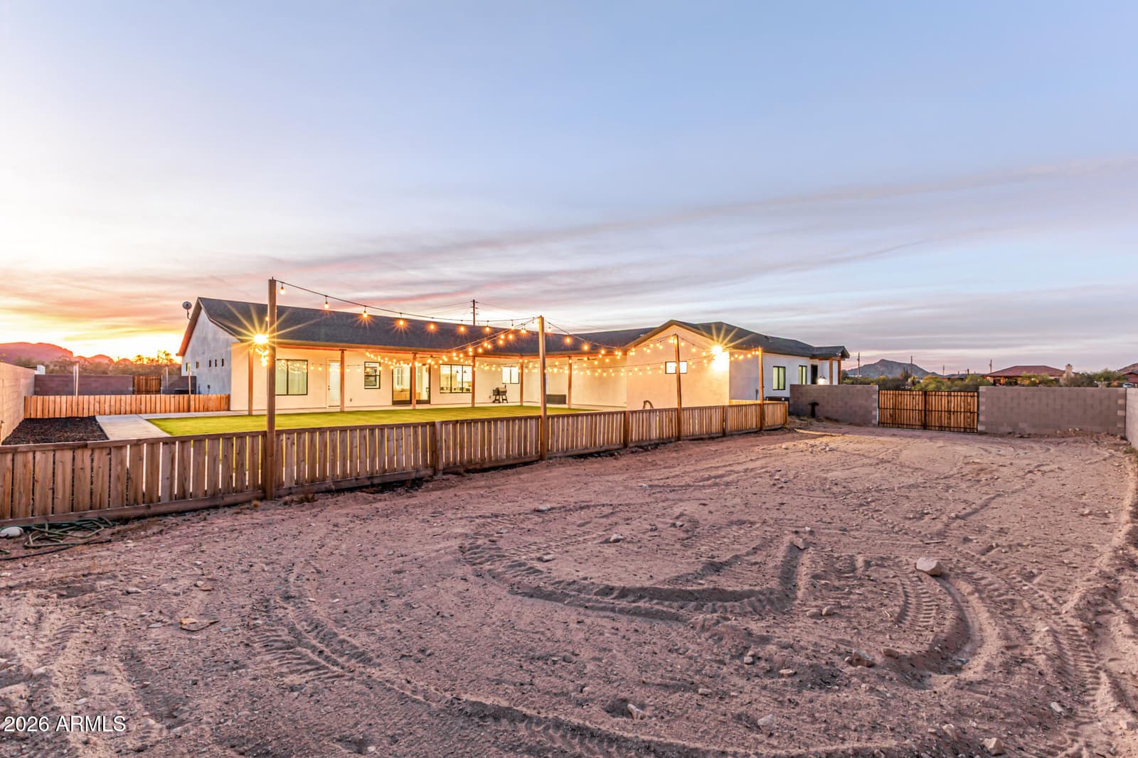 28673 N THOMPSON Road, San Tan Valley, AZ 85144 — photo 13 of 75