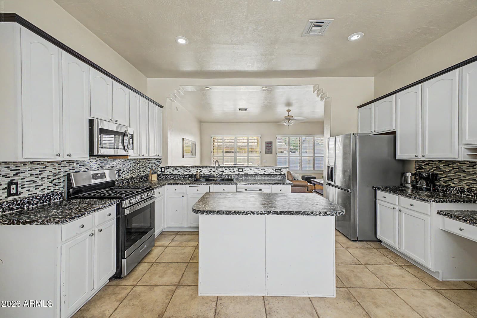 1232 E MELROSE Loop, Casa Grande, AZ 85122 — photo 9 of 29