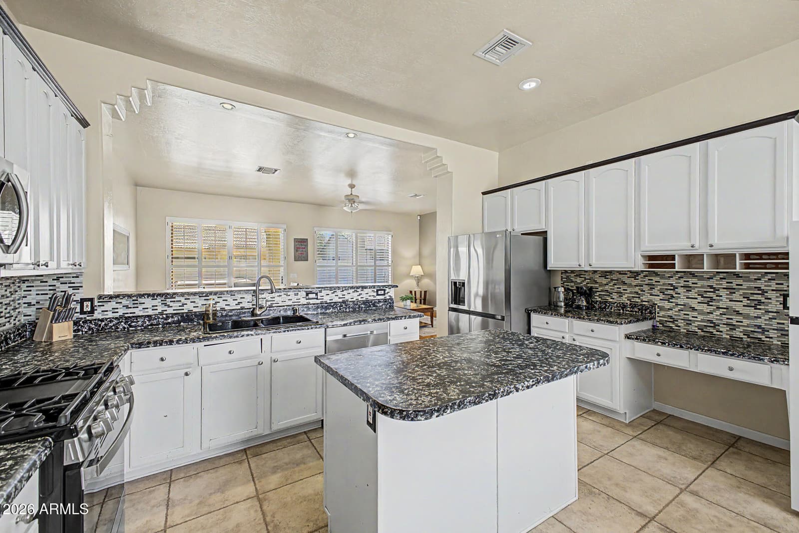1232 E MELROSE Loop, Casa Grande, AZ 85122 — photo 10 of 29