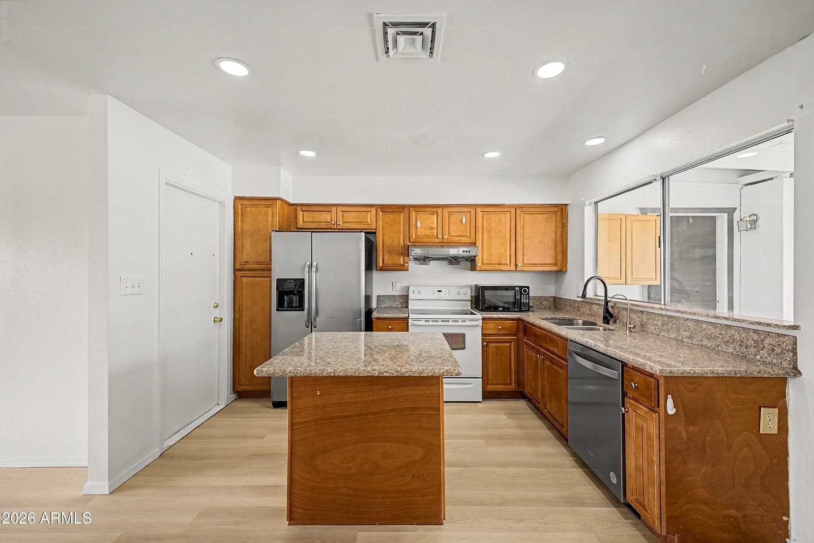 1820 W CHEYENNE Drive, Chandler, AZ 85224 — photo 17 of 44