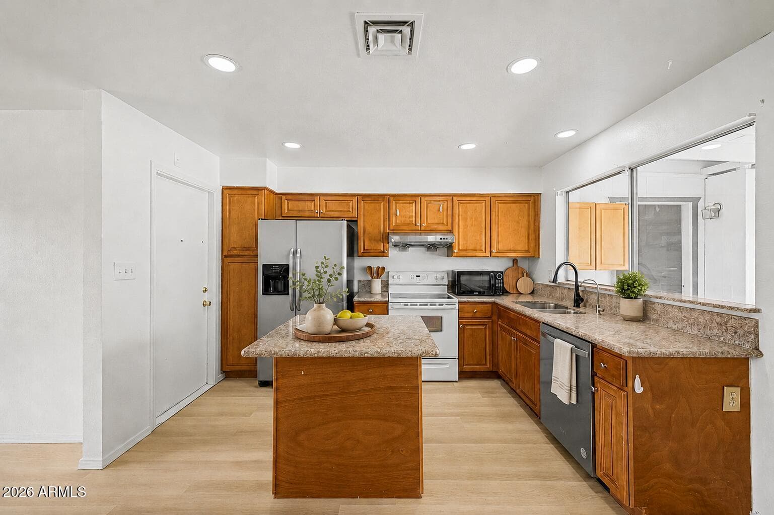 1820 W CHEYENNE Drive, Chandler, AZ 85224 — photo 18 of 44
