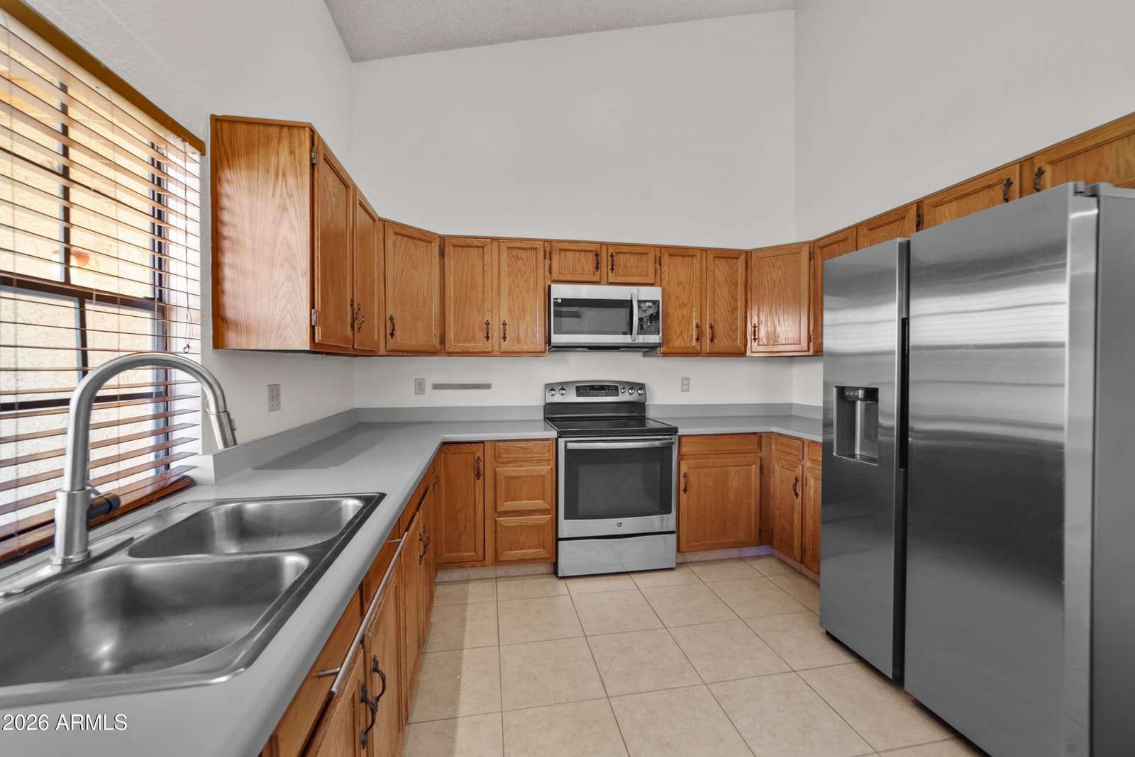549 E Glencove Street, Mesa, AZ 85203 — photo 12 of 40