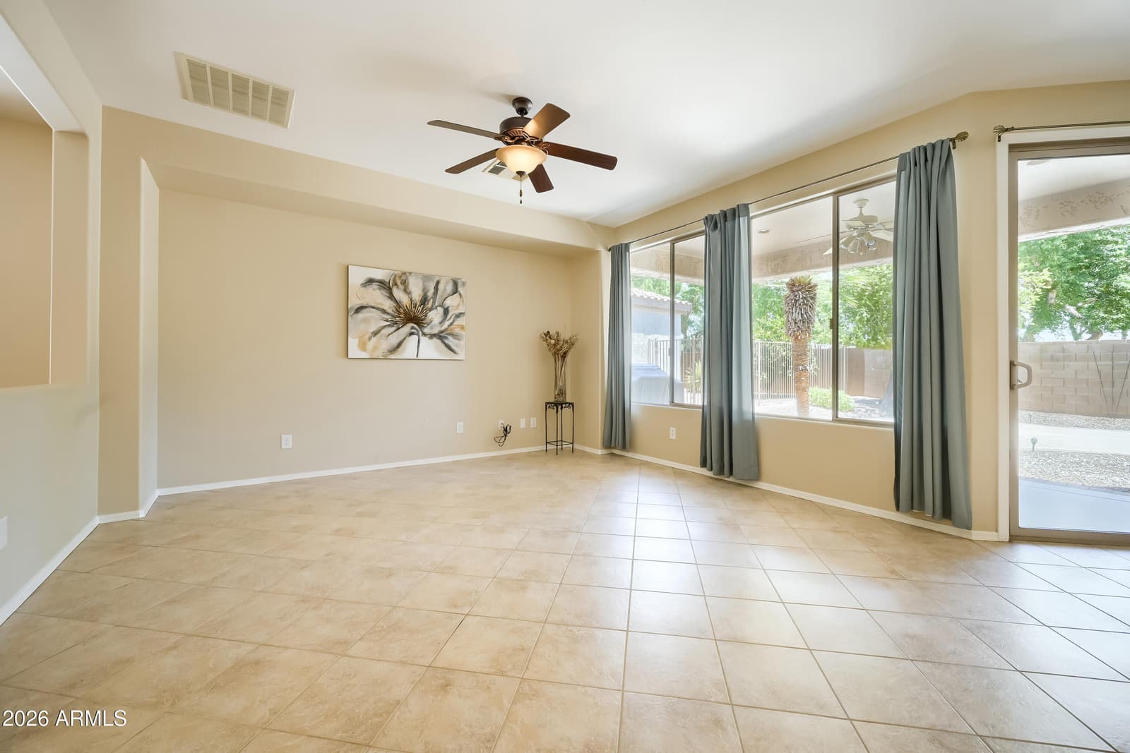 5467 S ALMOND Drive, Gilbert, AZ 85298 — photo 2 of 28
