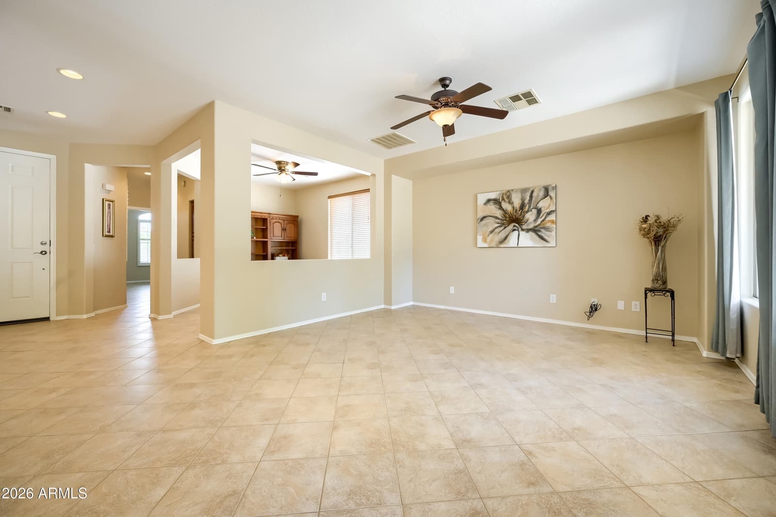 5467 S ALMOND Drive, Gilbert, AZ 85298 — photo 3 of 28