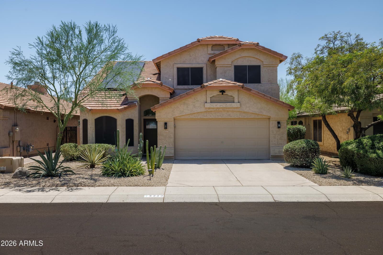 4323 E LONE CACTUS Drive, Phoenix, AZ 85050 — photo 1 of 35