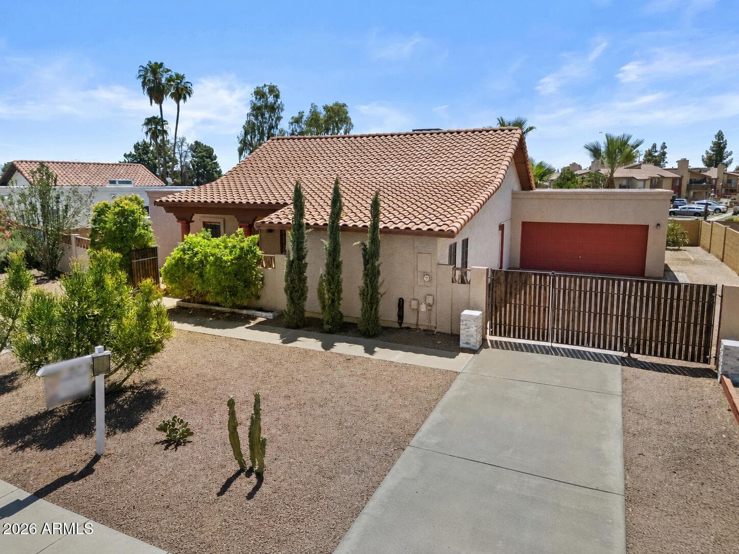 549 E Glencove Street, Mesa, AZ 85203 — photo 1 of 40