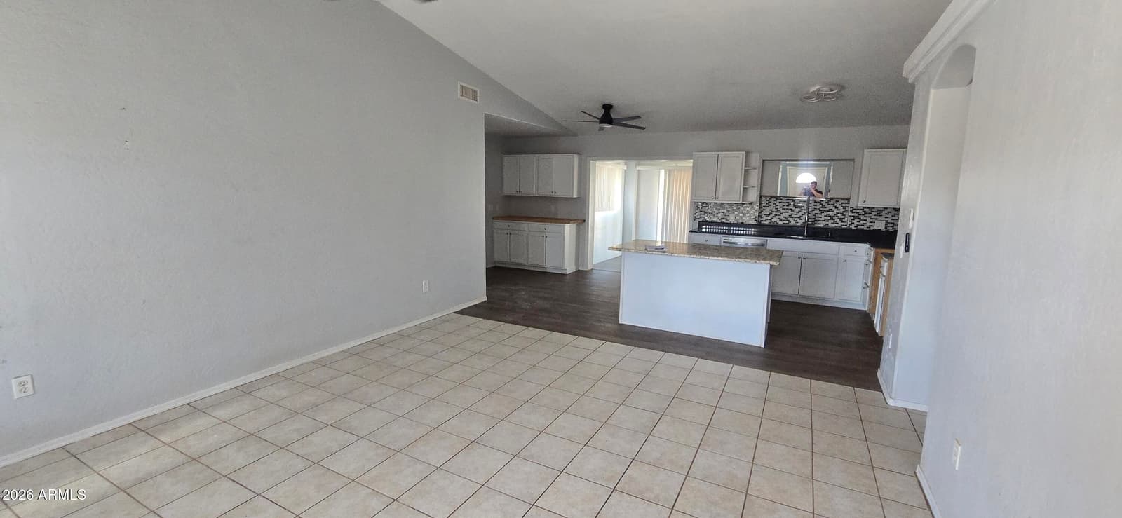 14263 S Avalon Road, Arizona City, AZ 85123 — photo 5 of 26