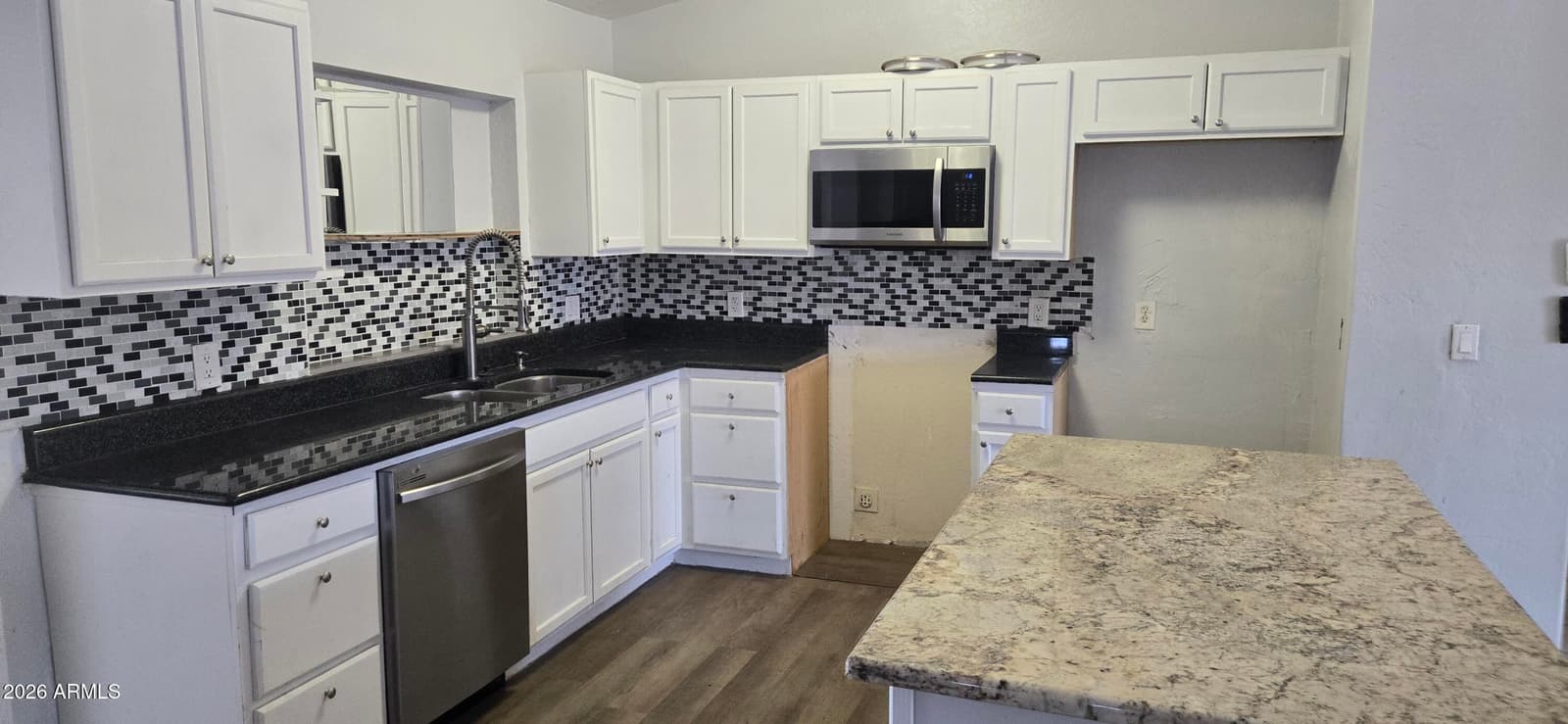 14263 S Avalon Road, Arizona City, AZ 85123 — photo 7 of 26