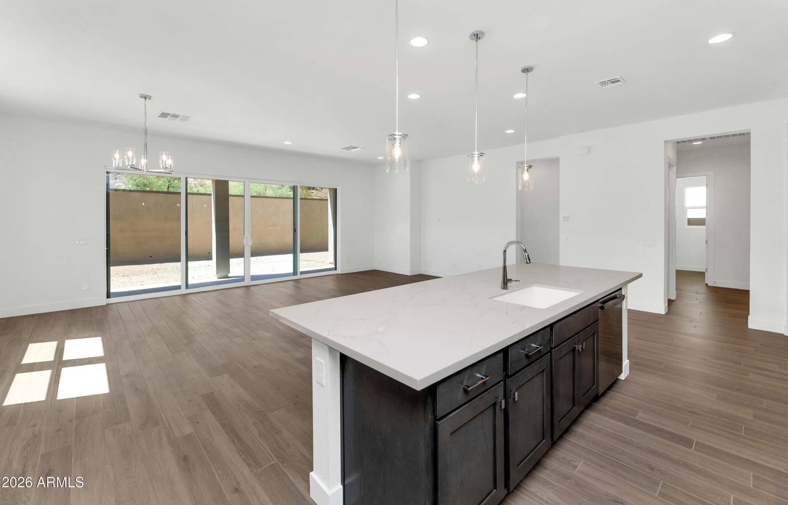 3727 E FAWN Drive, Phoenix, AZ 85042 — photo 9 of 21