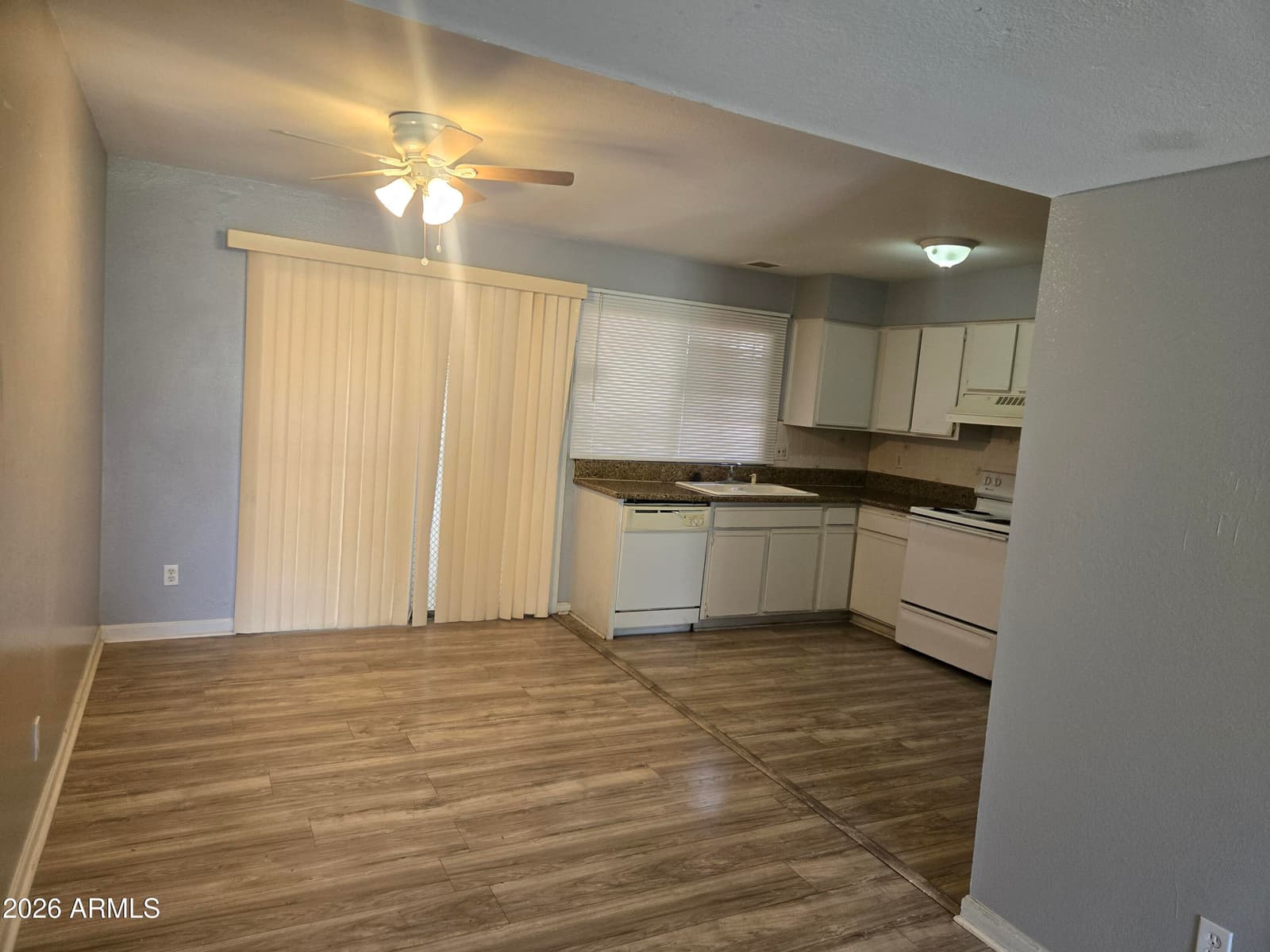 4701 N 26TH Lane, Phoenix, AZ 85017 — photo 2 of 10