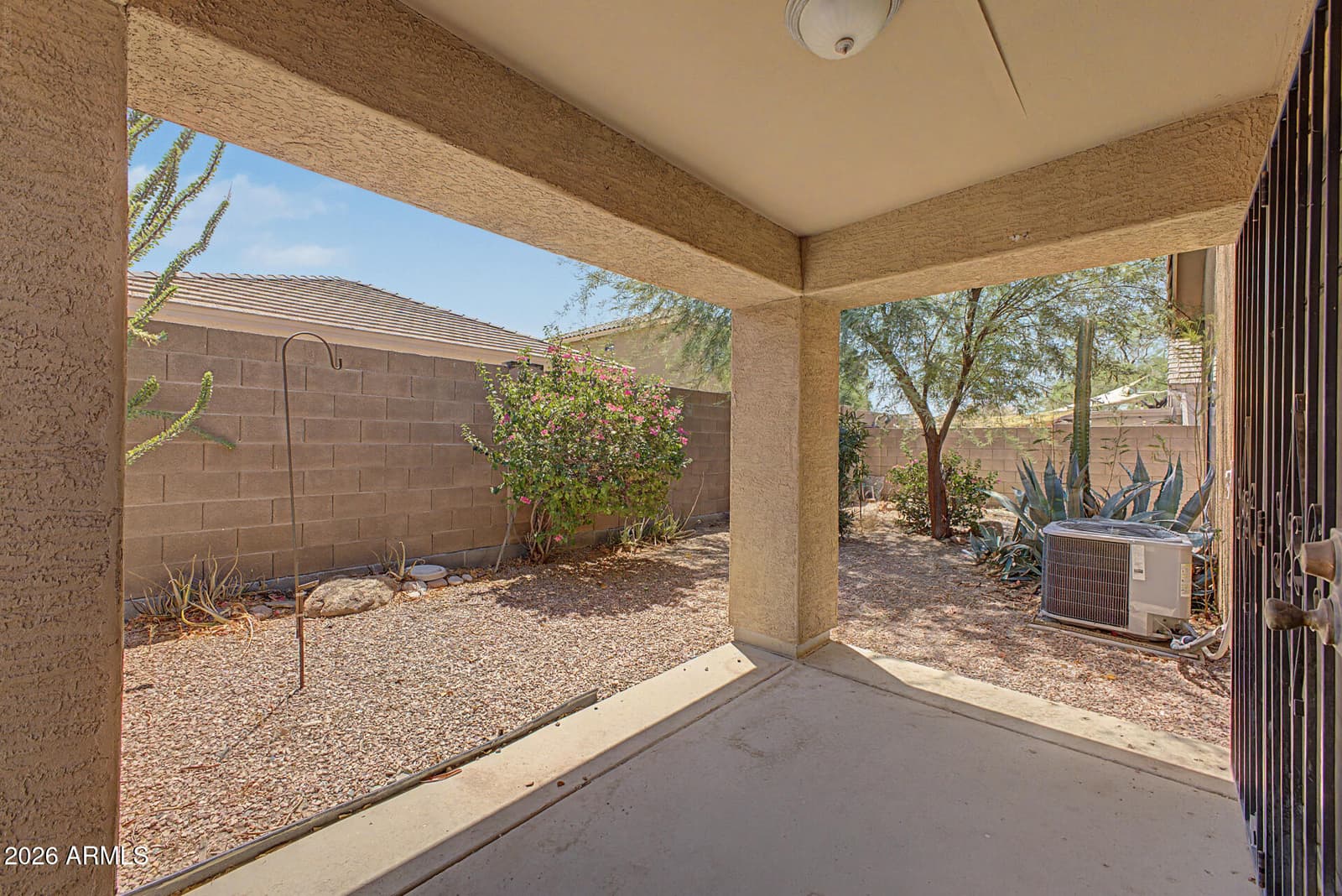 823 W LYDIA Lane, Phoenix, AZ 85041 — photo 7 of 27