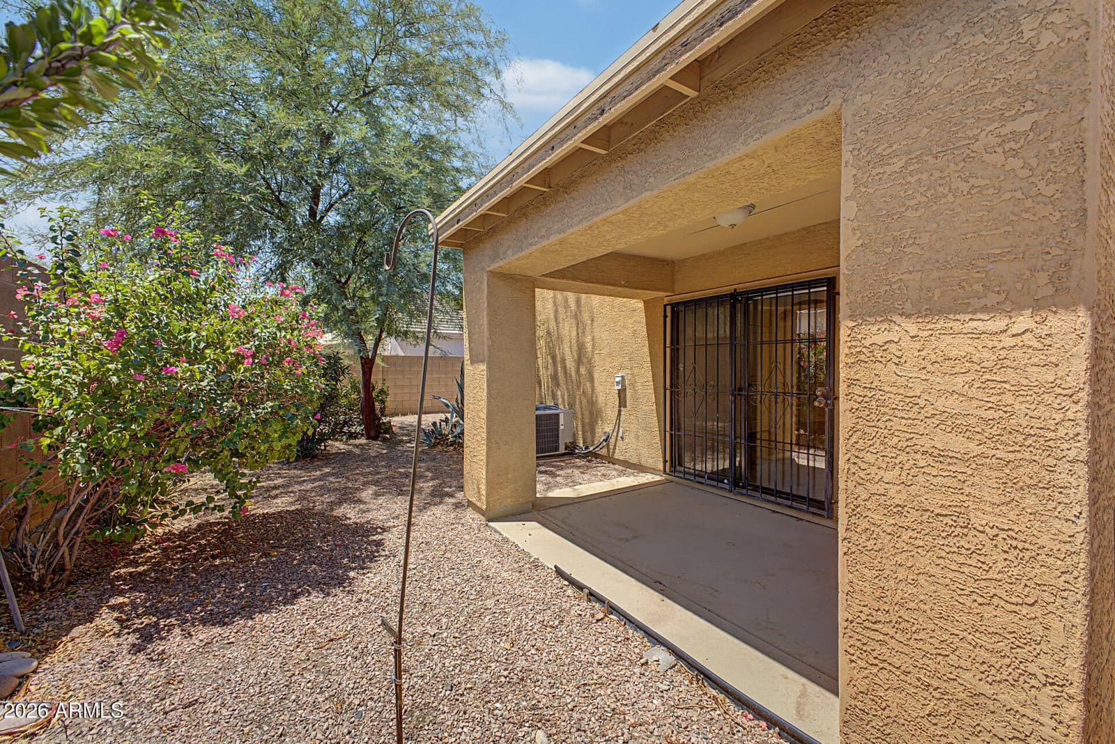 823 W LYDIA Lane, Phoenix, AZ 85041 — photo 8 of 27