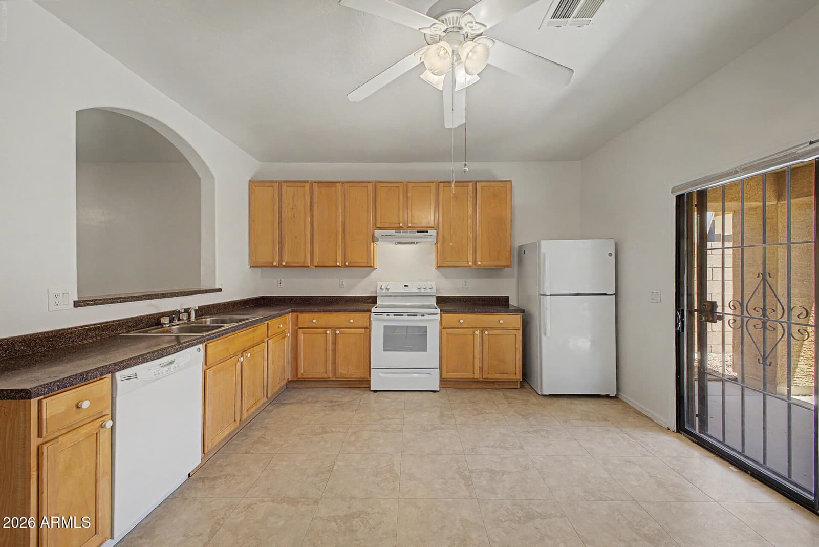 823 W LYDIA Lane, Phoenix, AZ 85041 — photo 13 of 27
