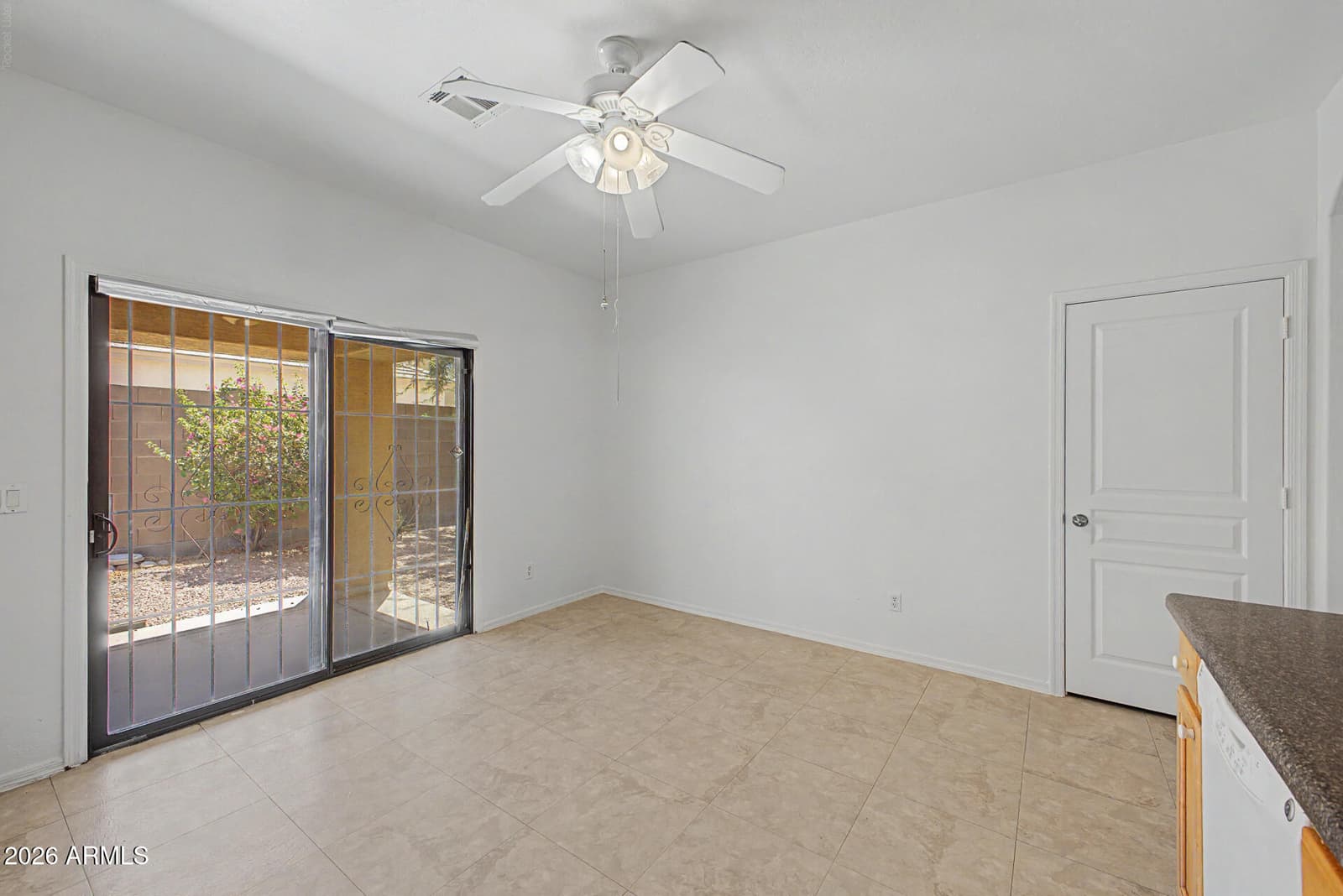 823 W LYDIA Lane, Phoenix, AZ 85041 — photo 14 of 27