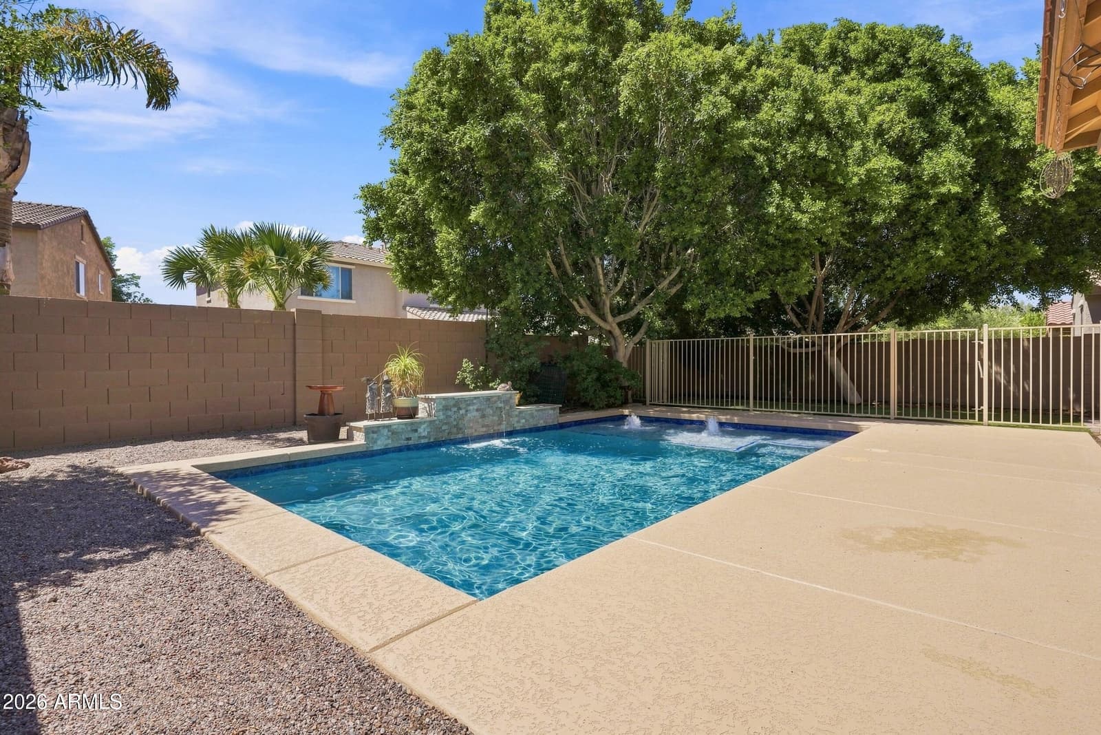2905 E MEADOWVIEW Drive, Gilbert, AZ 85298 — photo 38 of 49