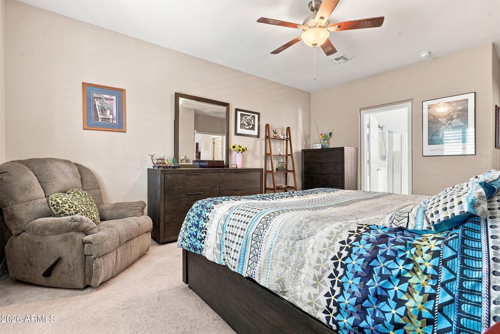 2905 E MEADOWVIEW Drive, Gilbert, AZ 85298 — photo 23 of 49