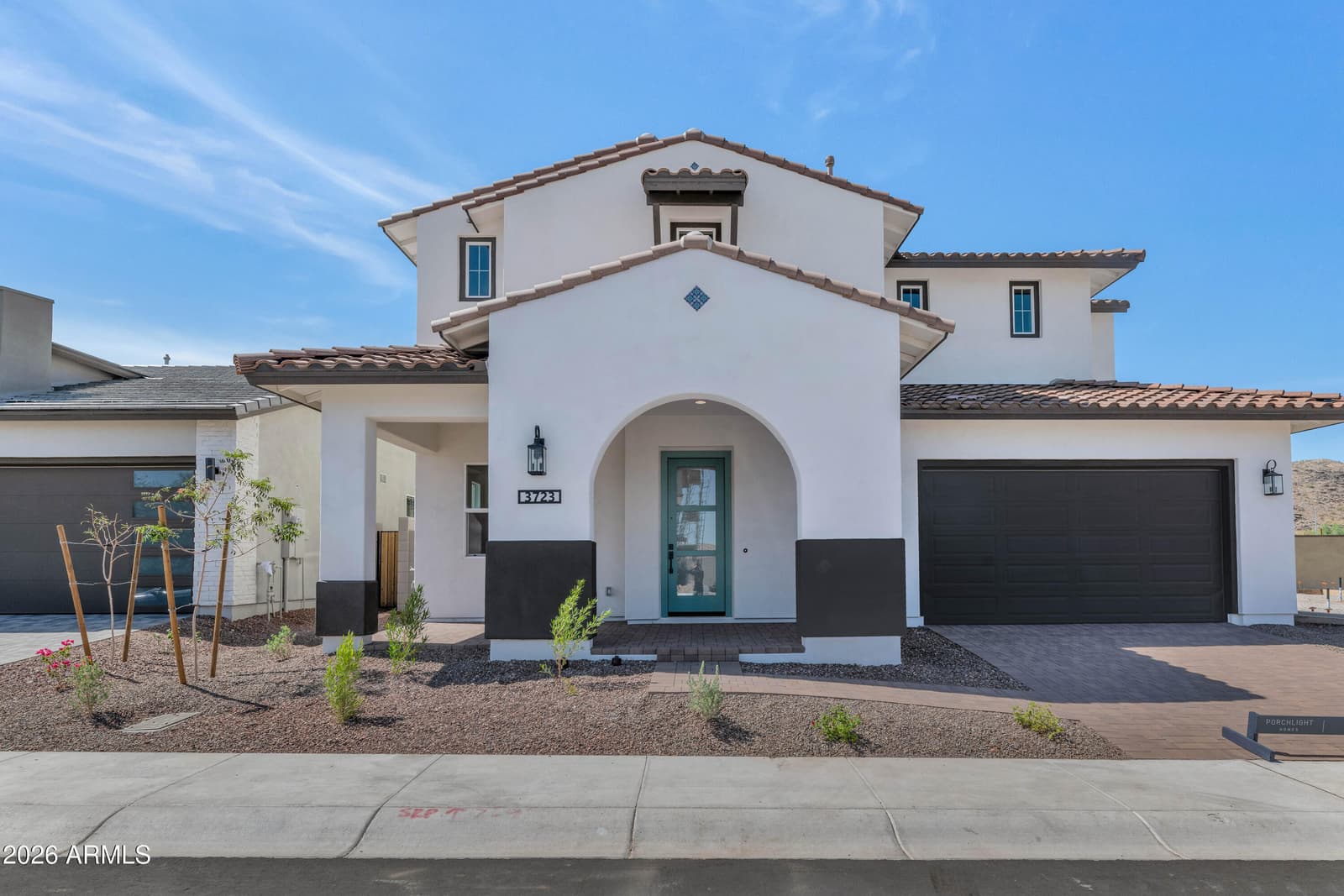 3723 E FAWN Drive, Phoenix, AZ 85042 — photo 1 of 33