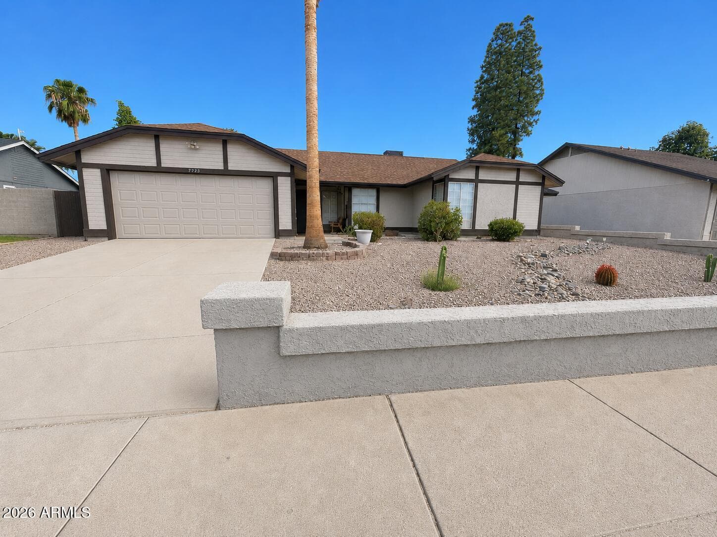 7925 W DREYFUS Drive, Peoria, AZ 85381 — photo 1 of 18