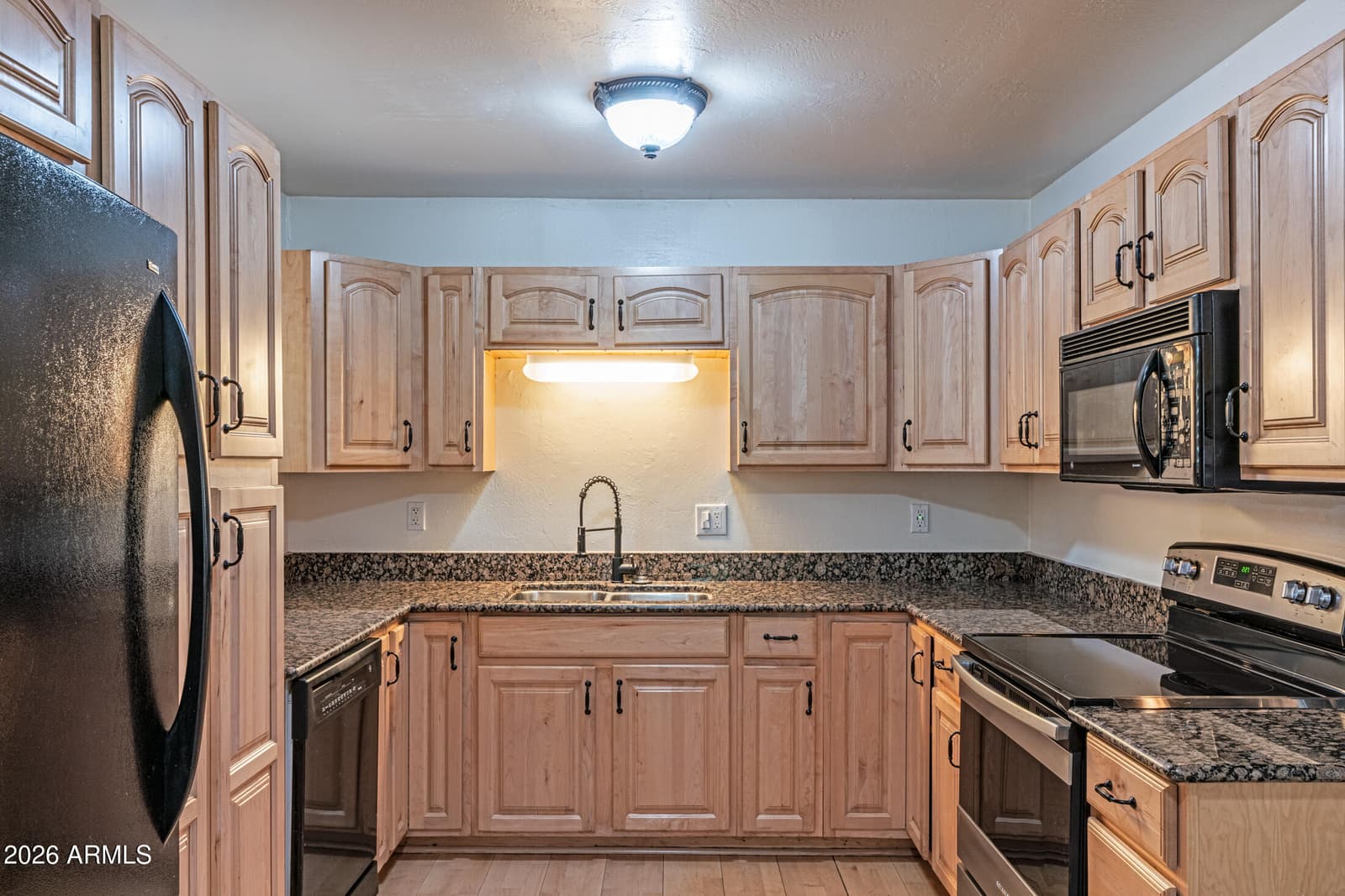 1709 E GOBBLER PEAK Lane, Pinetop, AZ 85935 — photo 10 of 24