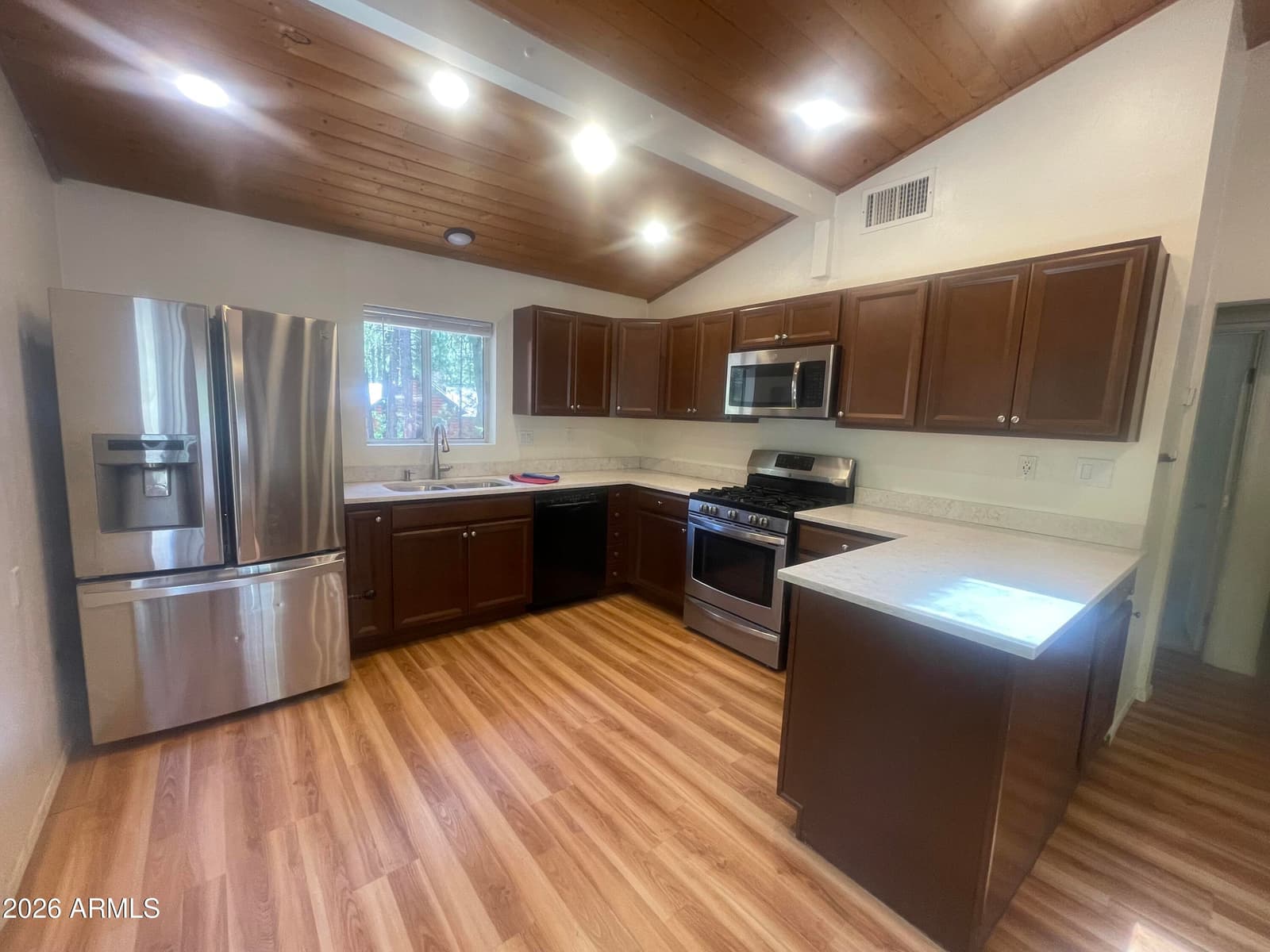 8239 BUCK SPRINGS Road, Pinetop, AZ 85935 — photo 12 of 25