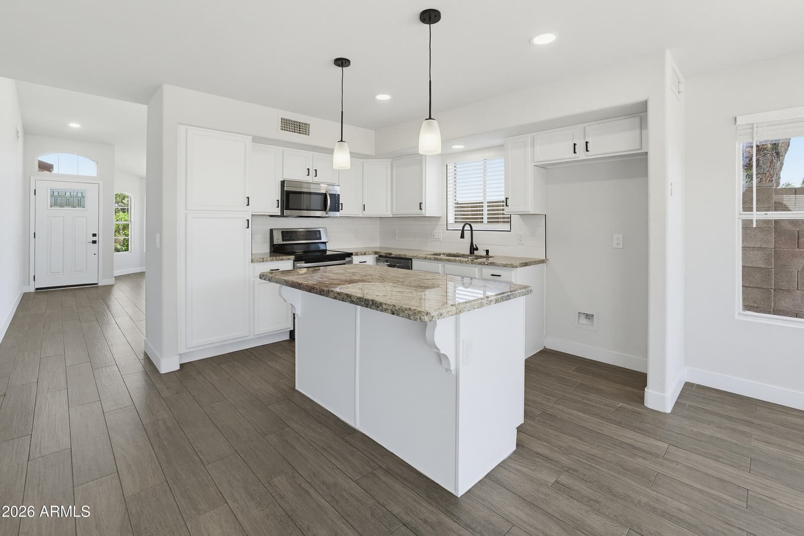 8913 W MARCONI Avenue, Peoria, AZ 85382 — photo 5 of 44