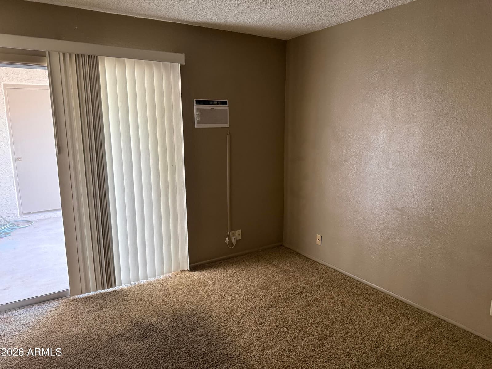 1126 E CHERYL Drive, Phoenix, AZ 85020 — photo 9 of 17