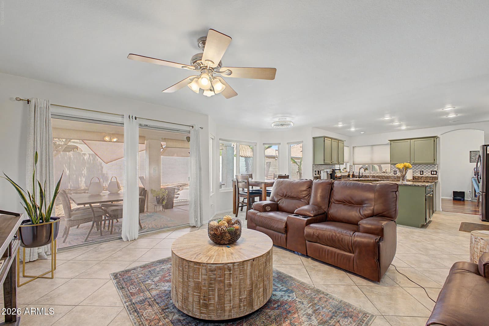 3054 E COTTONWOOD Lane, Phoenix, AZ 85048 — photo 10 of 25