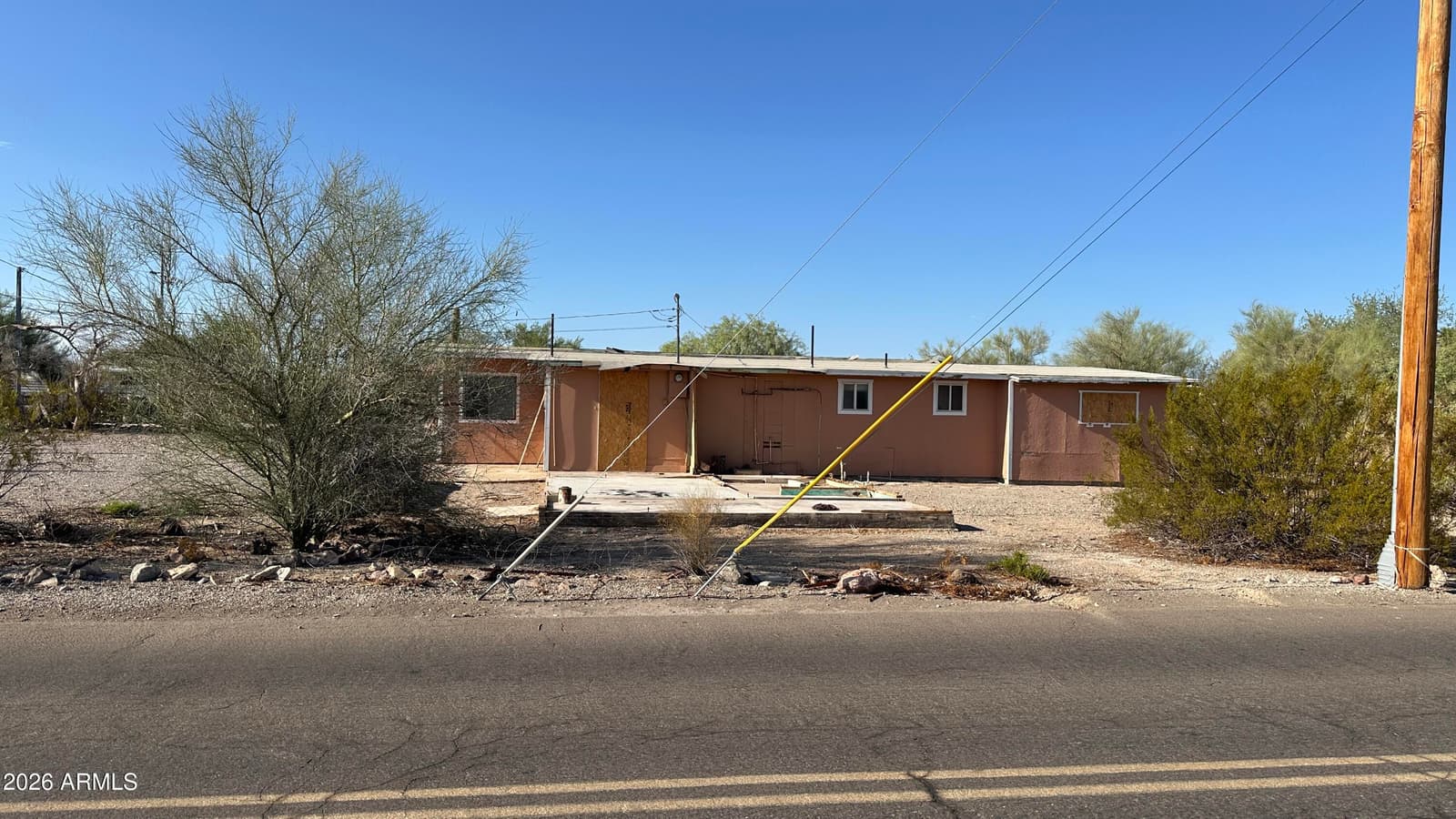 245 W QUAIL TRAIL Drive, Quartzsite, AZ 85346 — photo 11 of 27