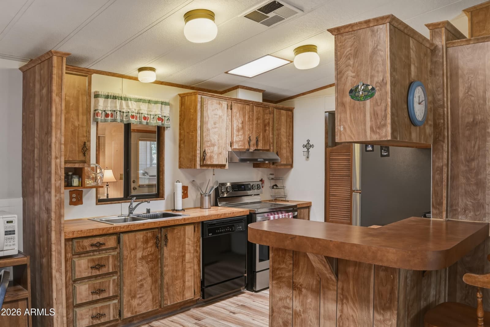 124 S BIRCHWOOD Circle, Payson, AZ 85541 — photo 12 of 42