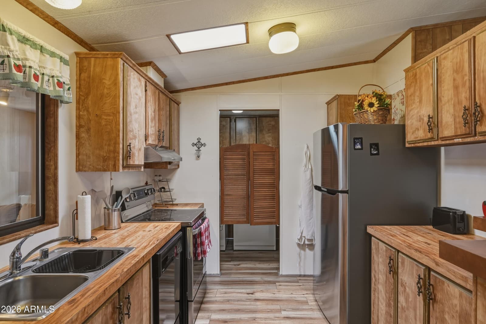 124 S BIRCHWOOD Circle, Payson, AZ 85541 — photo 13 of 42