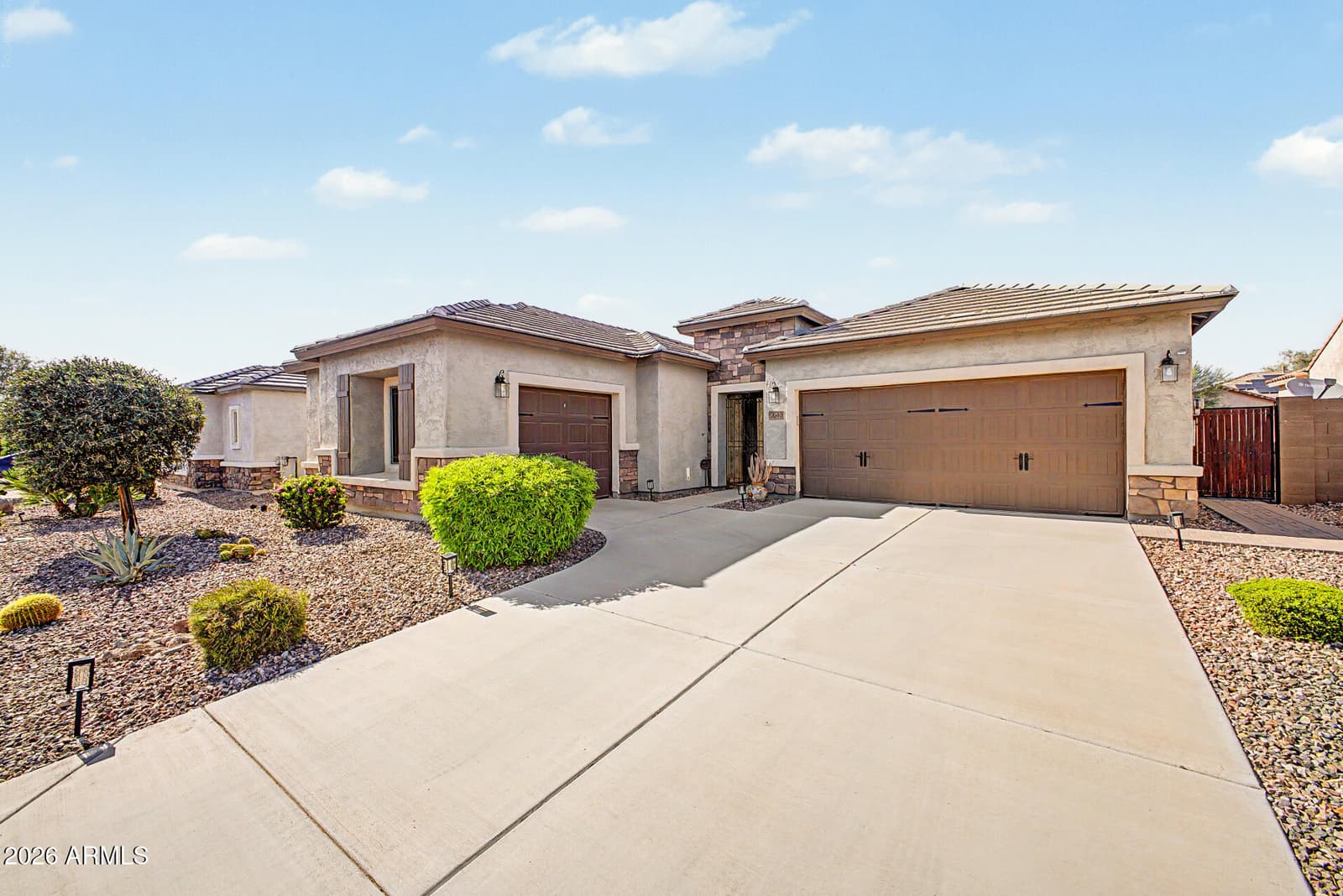 5640 W VICTORY Way, Florence, AZ 85132 — photo 2 of 55