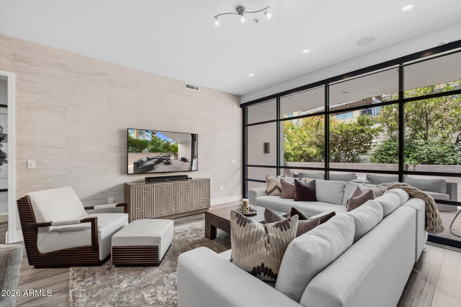 15215 N KIERLAND Boulevard 314, Scottsdale, AZ 85254 — photo 1 of 22