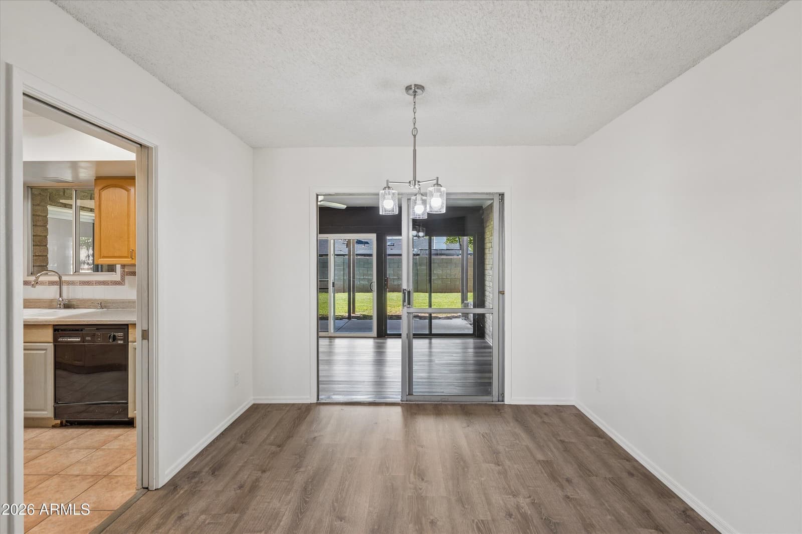 1107 E BALBOA Drive, Tempe, AZ 85282 — photo 10 of 47