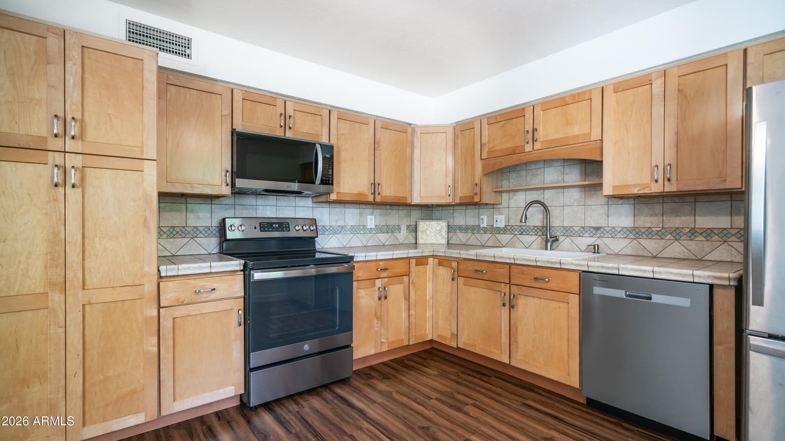 5226 N 20TH Street A1, Phoenix, AZ 85016 — photo 11 of 24