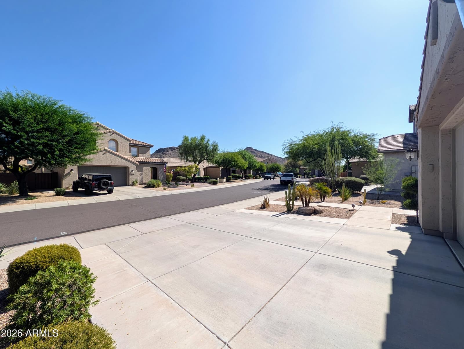 9023 W BUCKHORN Trail, Peoria, AZ 85383 — photo 5 of 80
