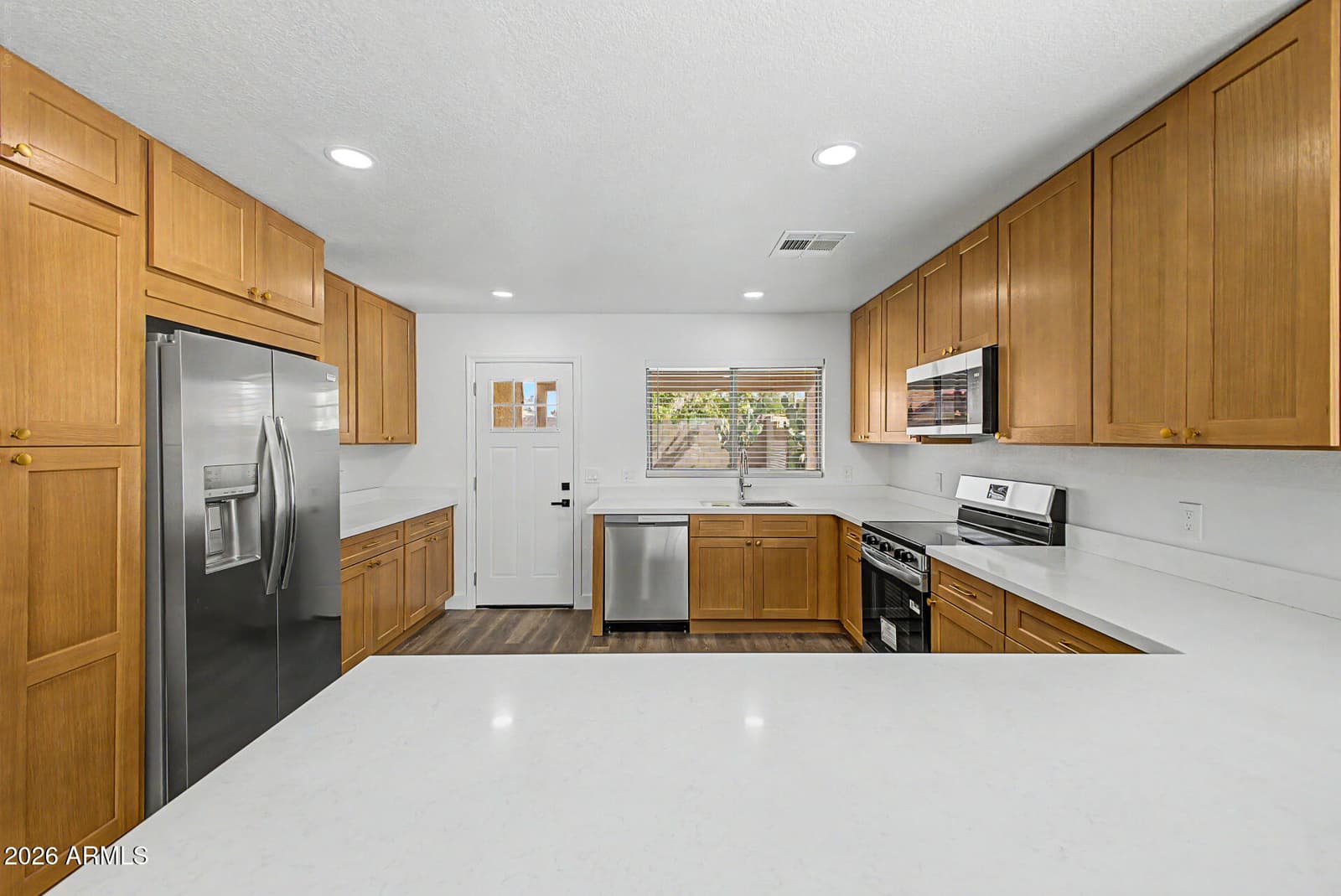 1078 E PIMA Avenue, Apache Junction, AZ 85119 — photo 14 of 39