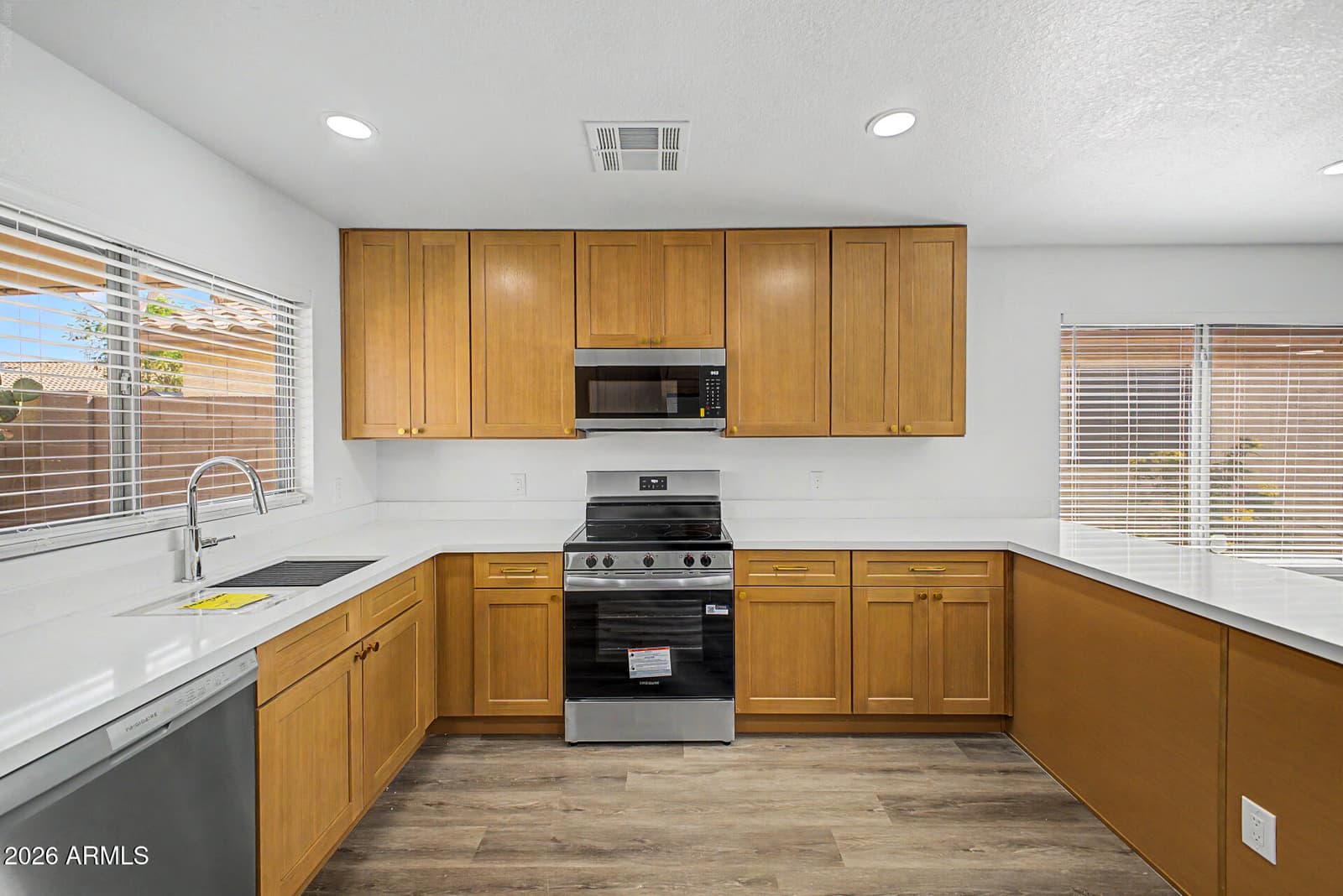 1078 E PIMA Avenue, Apache Junction, AZ 85119 — photo 16 of 39