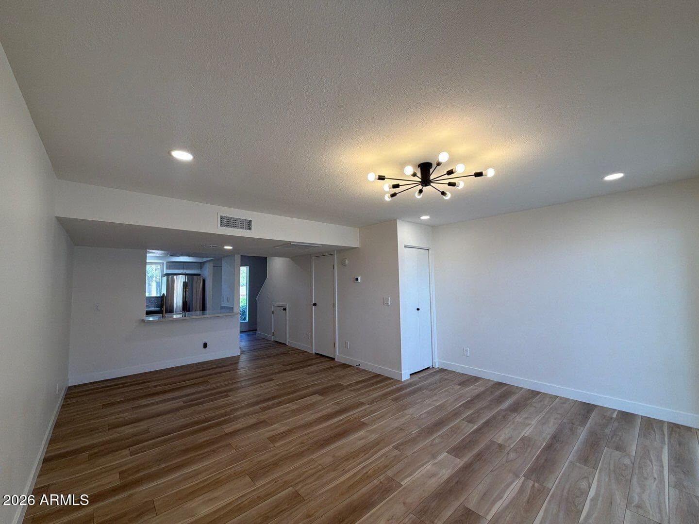 1601 W SUNNYSIDE Drive 121, Phoenix, AZ 85029 — photo 13 of 38