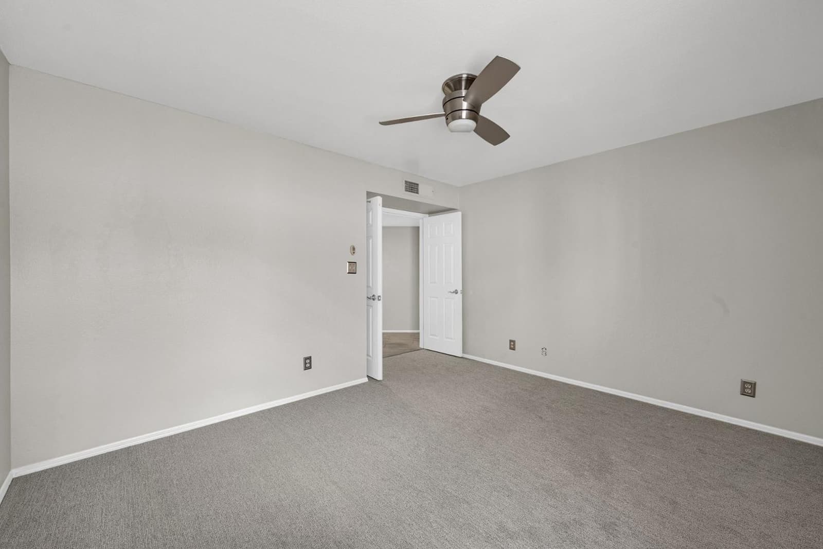 9115 E PURDUE Avenue 213, Scottsdale, AZ 85258 — photo 14 of 28