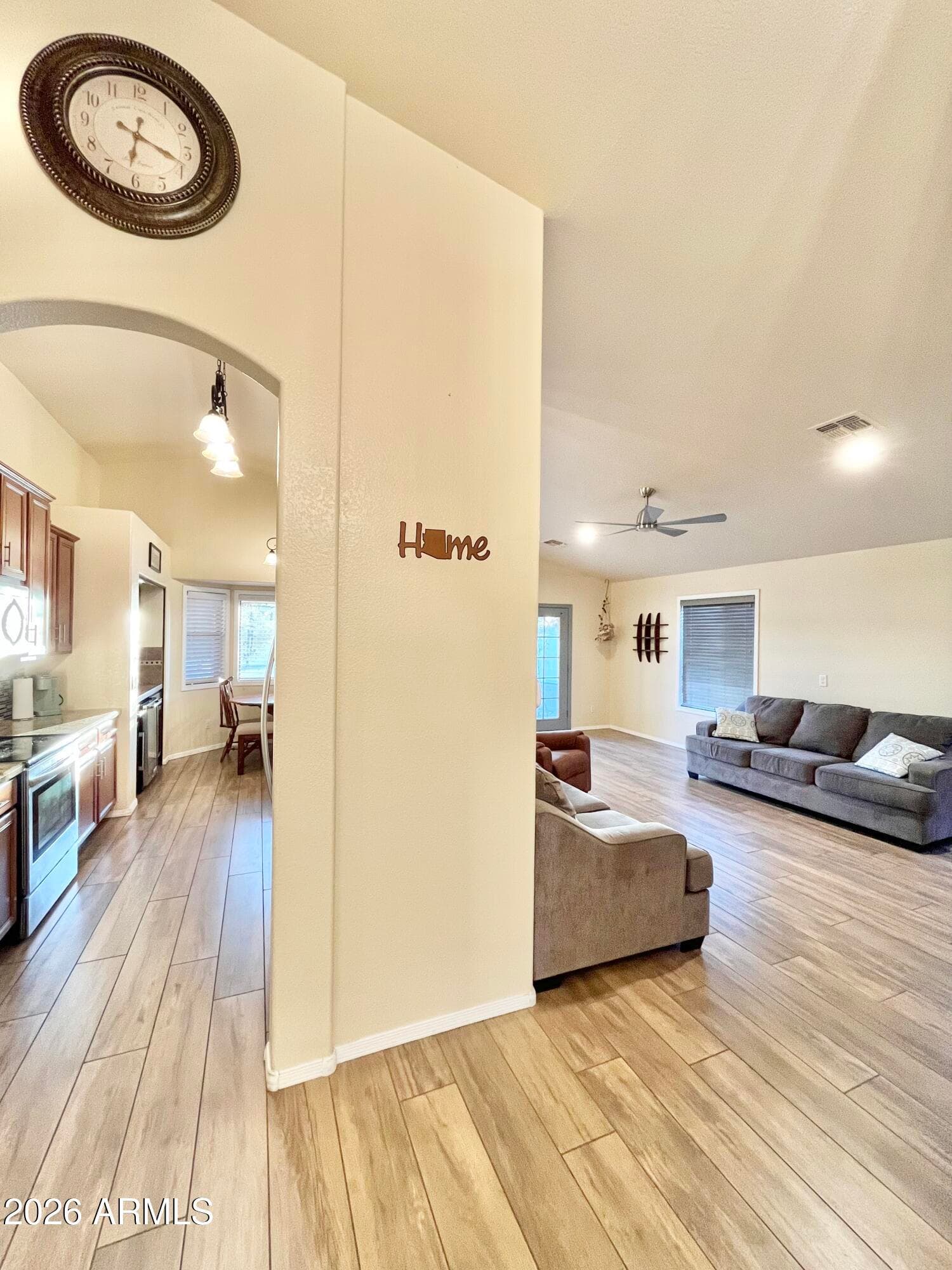6914 S 22nd Lane, Phoenix, AZ 85041 — photo 5 of 33