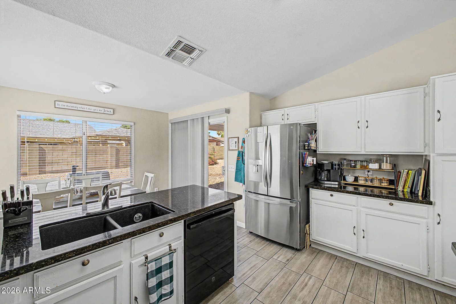 7626 W MISSOURI Avenue, Glendale, AZ 85303 — photo 12 of 26