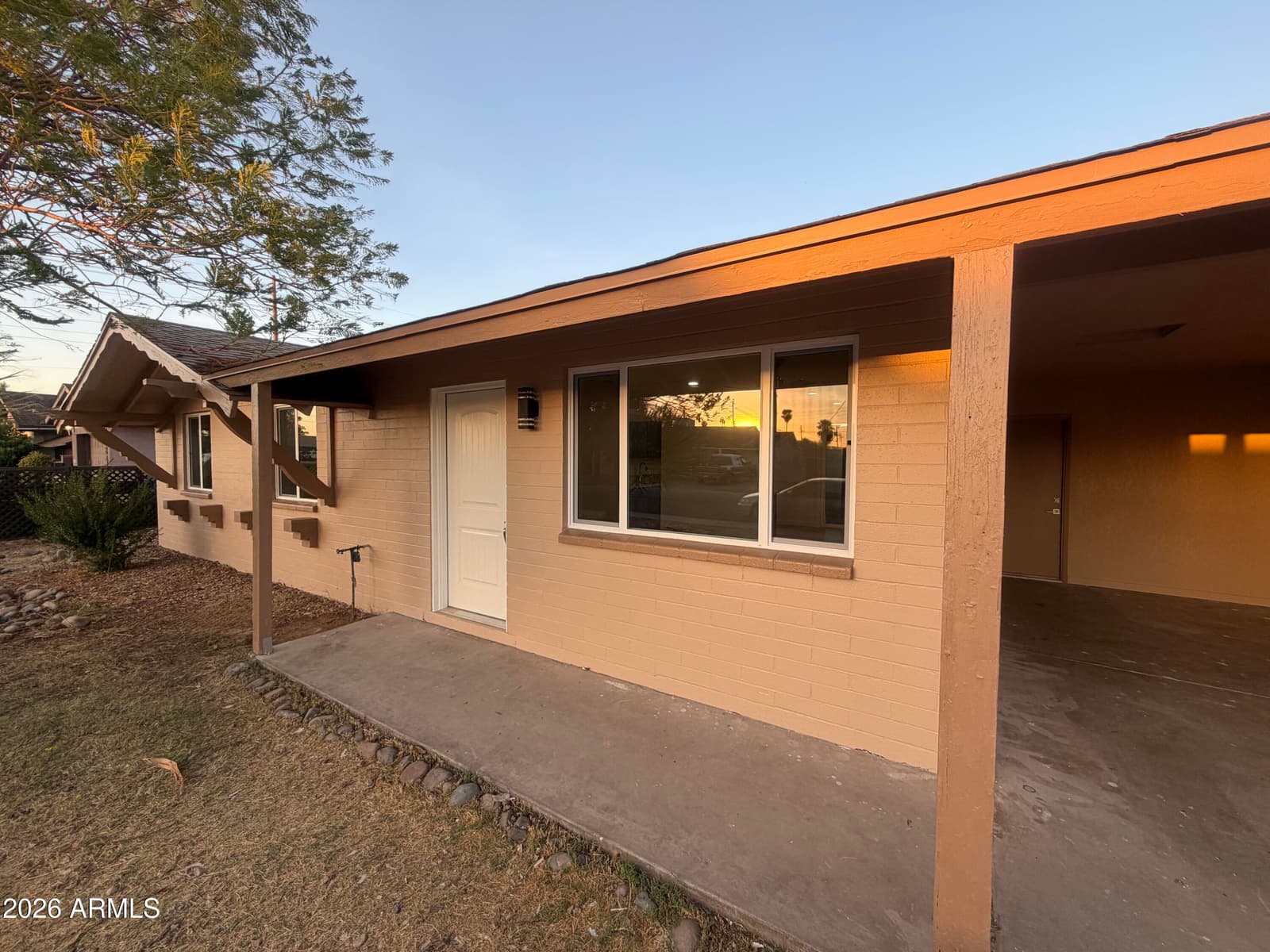 8843 N 40TH Avenue, Phoenix, AZ 85051 — photo 3 of 39
