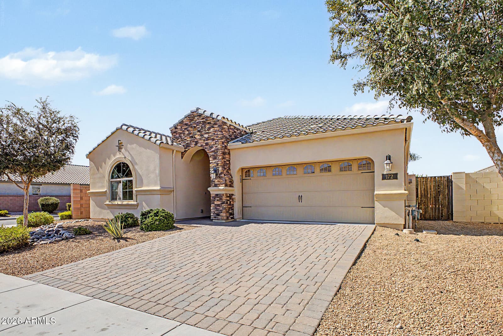 172 E CRESCENT Place, Chandler, AZ 85249 — photo 6 of 36