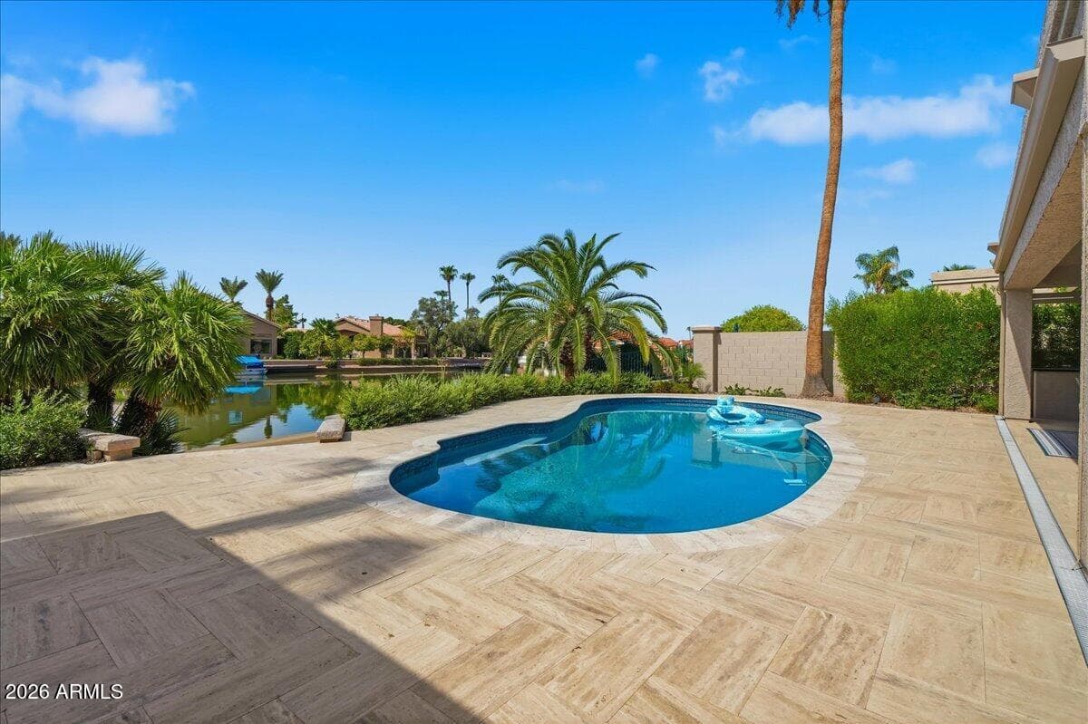 1819 E MONARCH BAY Drive, Gilbert, AZ 85234 — photo 52 of 67