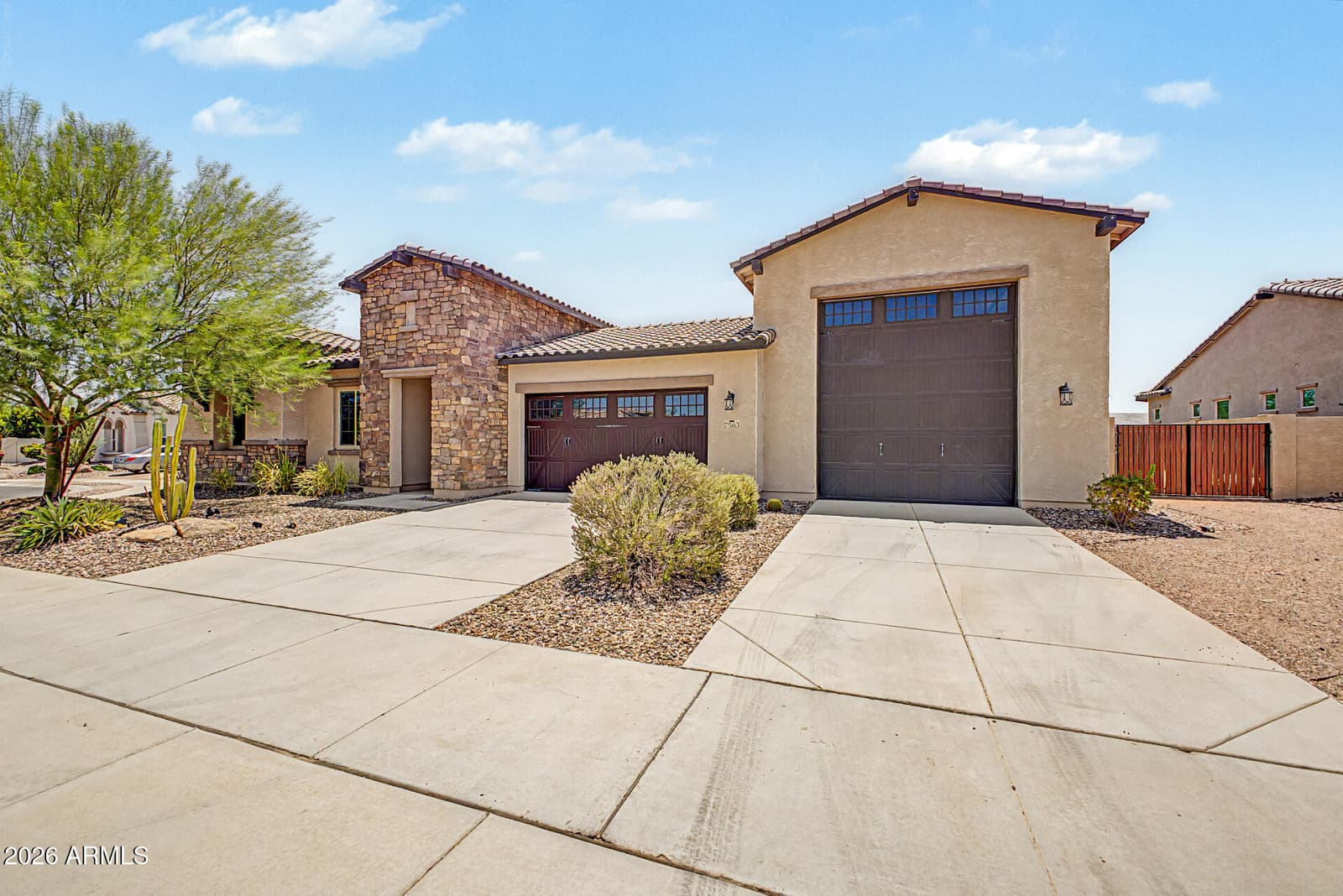 7563 W ELECTRA Lane, Peoria, AZ 85383 — photo 2 of 50